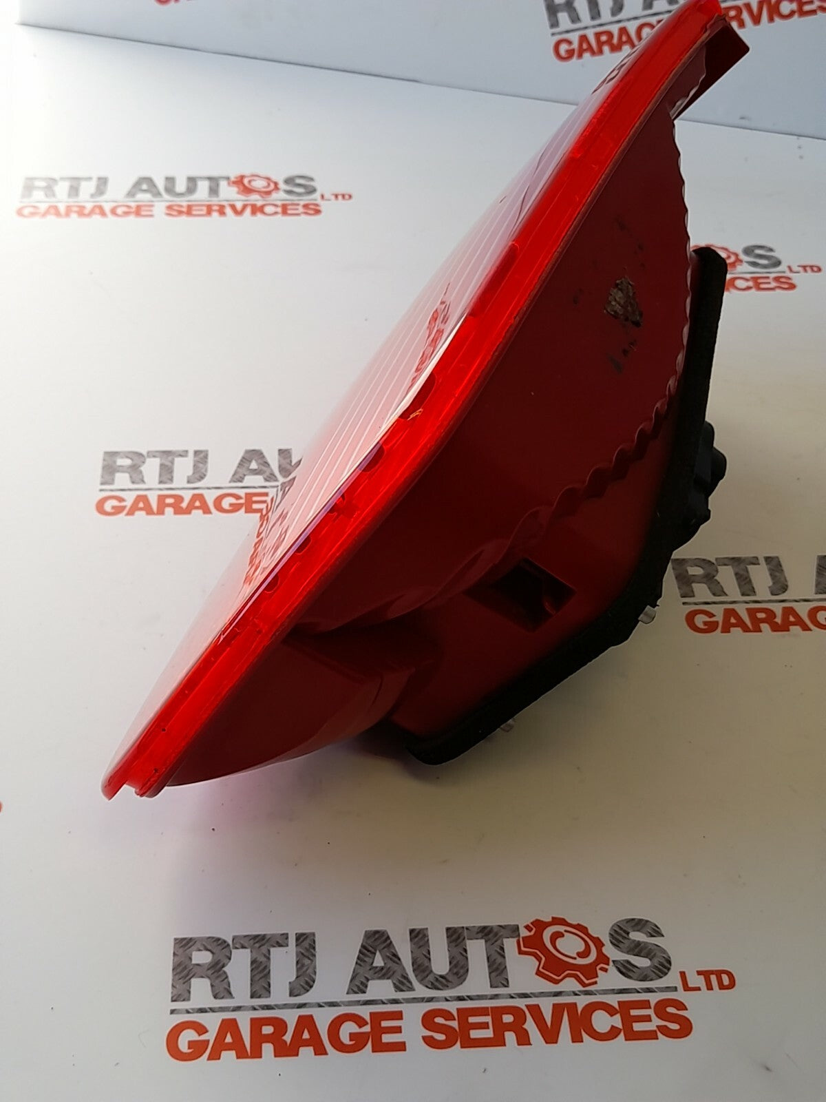 Saab 95 9-5 5D 06 - 10 Left Passenger Nearside Rear Tail Inner Light 12758914