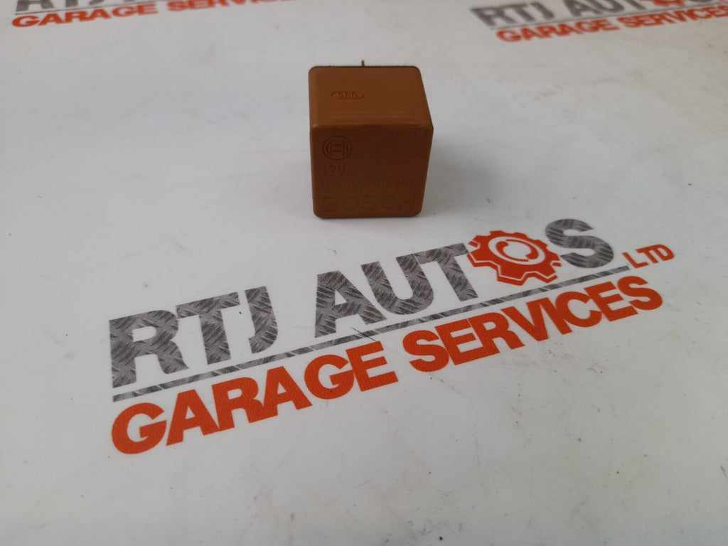 Saab 9-3 12V Windshield Relay 90491314 0332209136