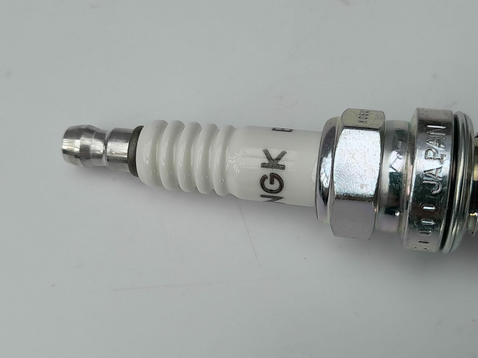Genuine Saab 900 9000 2.0L Petrol Spark Plugs (x4) 9116385