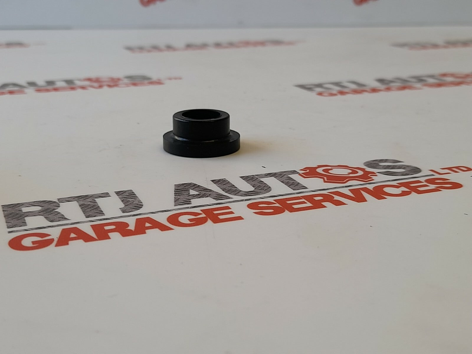 Genuine Saab 9-3 9-5 Cam Box Joint Nipple 55560443 and Bushing 9549593