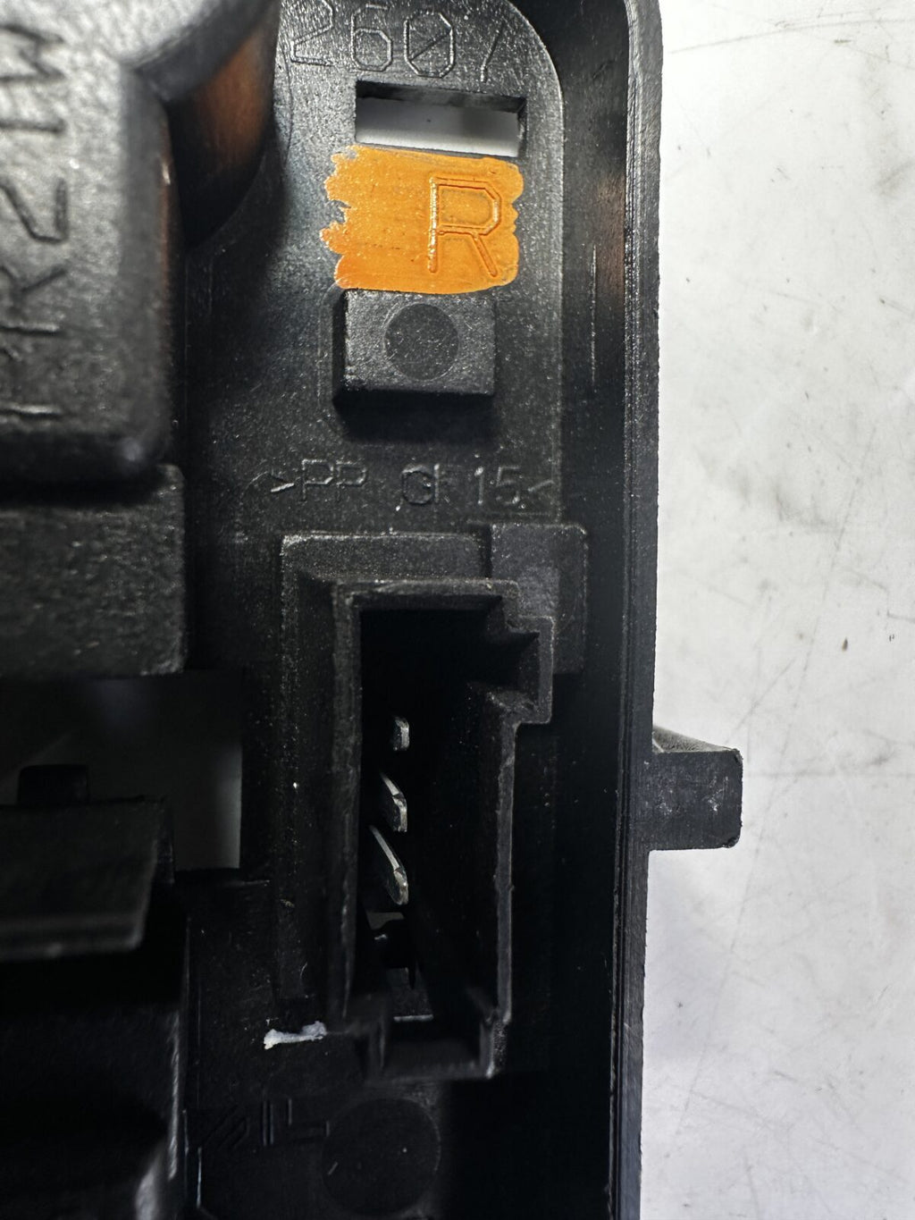 Saab 93 9-3 Saloon (08-12) Bulb Holder Offside/Right 12778463