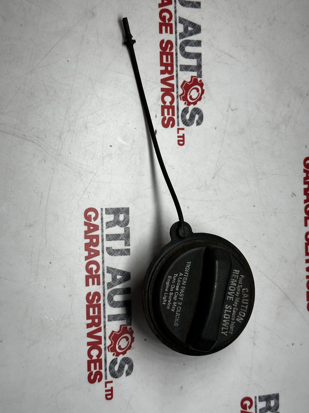 SAAB 9-3 9-3 95 9-5 (98-03) Petrol / Diesel Fuel Filler Cap