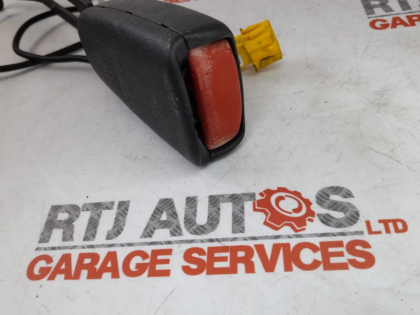 Saab 9-5 2002-2010 Seatbelt Buckle 5203229