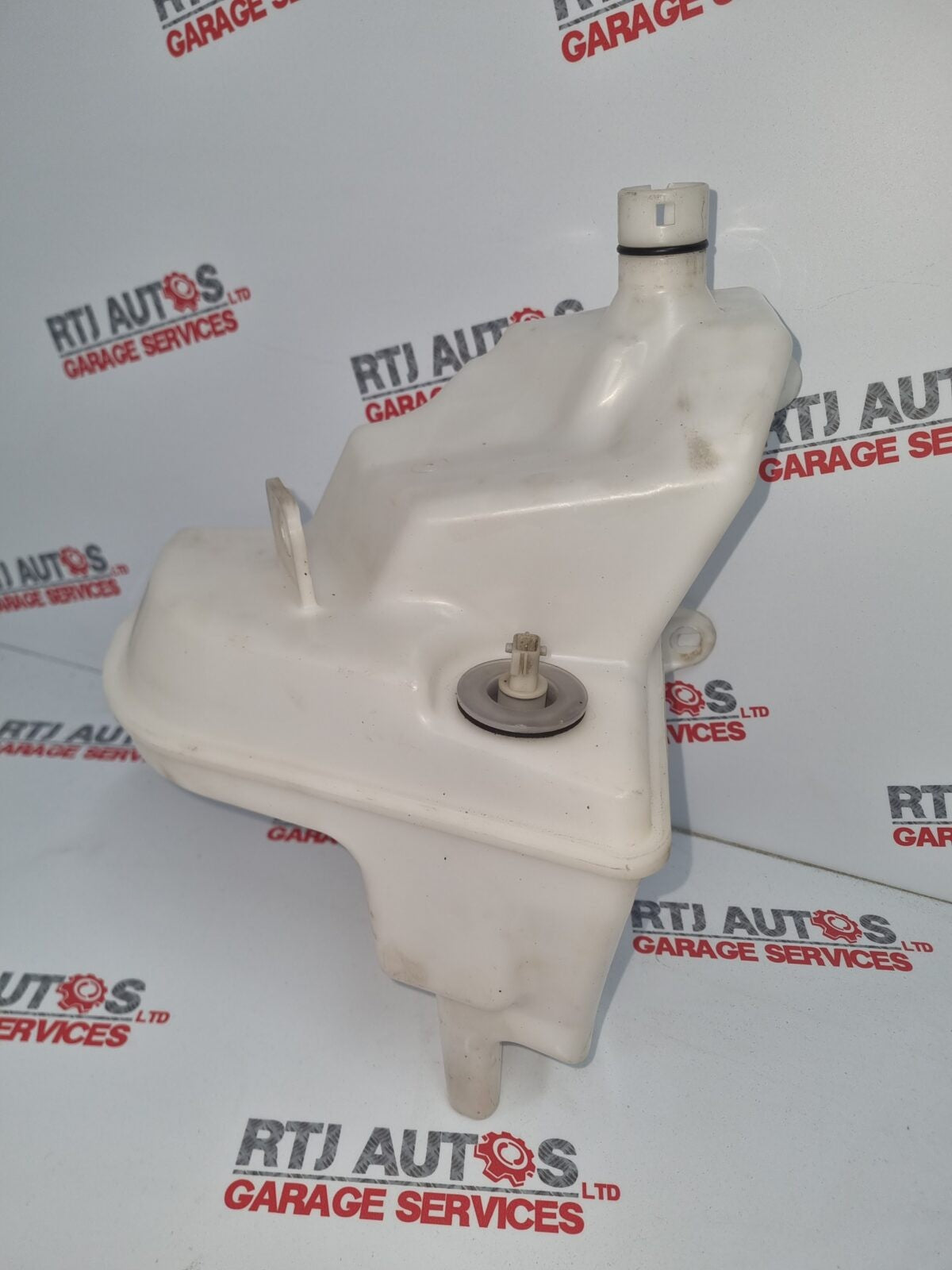 SAAB 9-3 Windscreen Washer Bottle 12802445 04-12