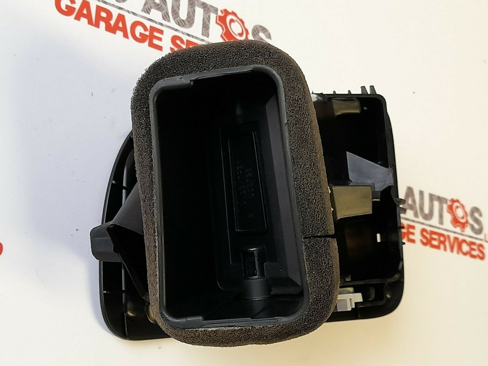 SAAB 9-3 93 2004-2012 N/S LEFT PASSENGER SIDE DASH HEATER AIR VENT 12804038