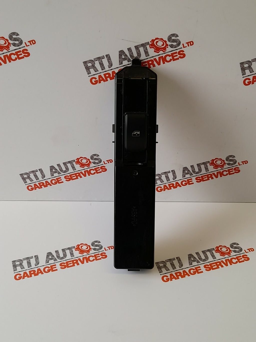 Saab 93 9-3 03-05 Nearside Front Switch Pack w/out Finger Protection 12764035