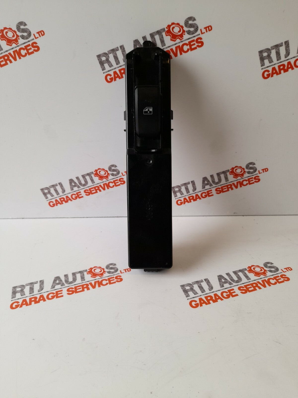 Saab 93 9-3 Offside Driver Rear Window Switch (No Anti Pinch) 12800451 (2003)