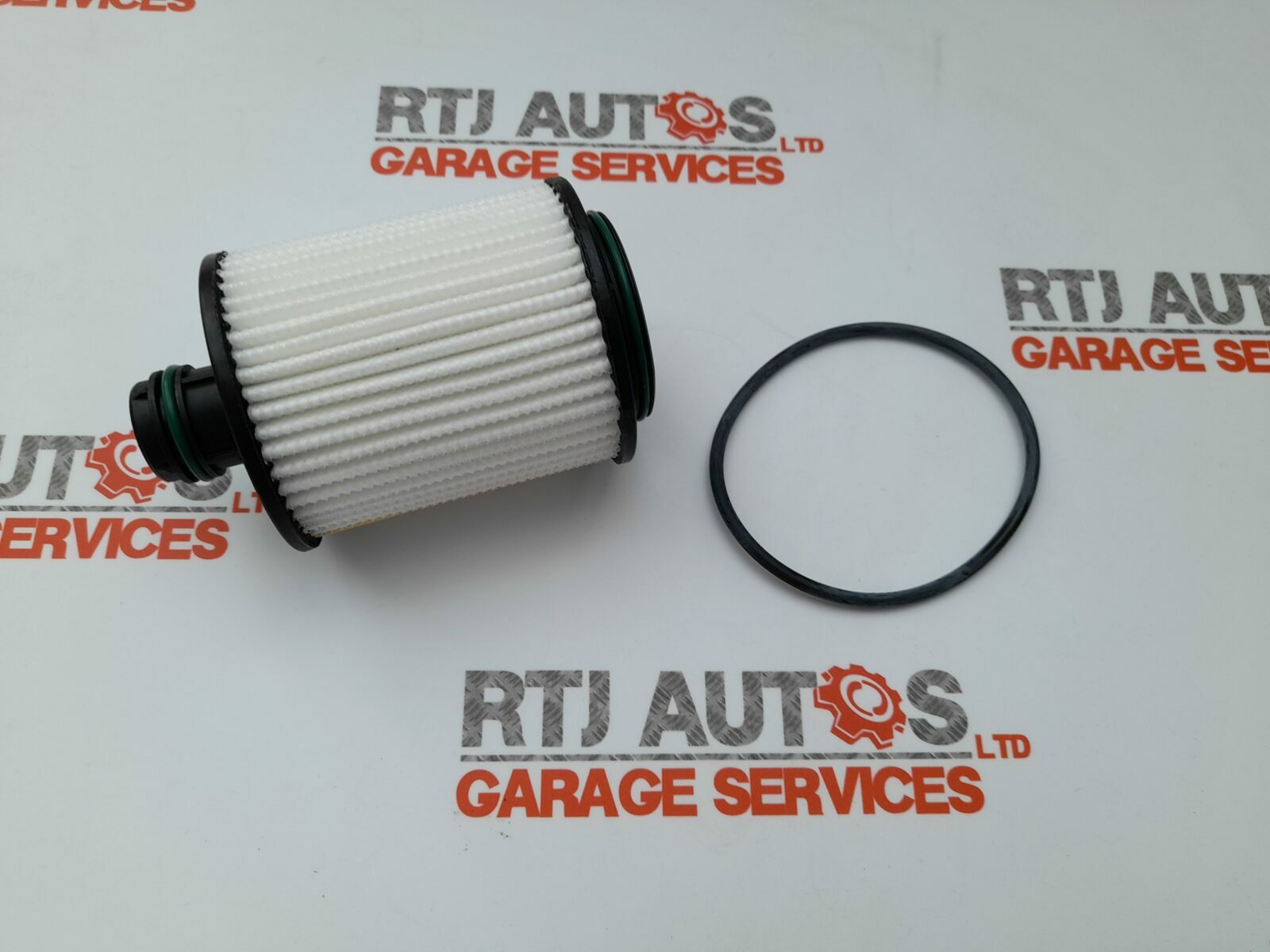Genuine Saab 9-5 2010-2011 2.0TiD Oil Filter 55577033