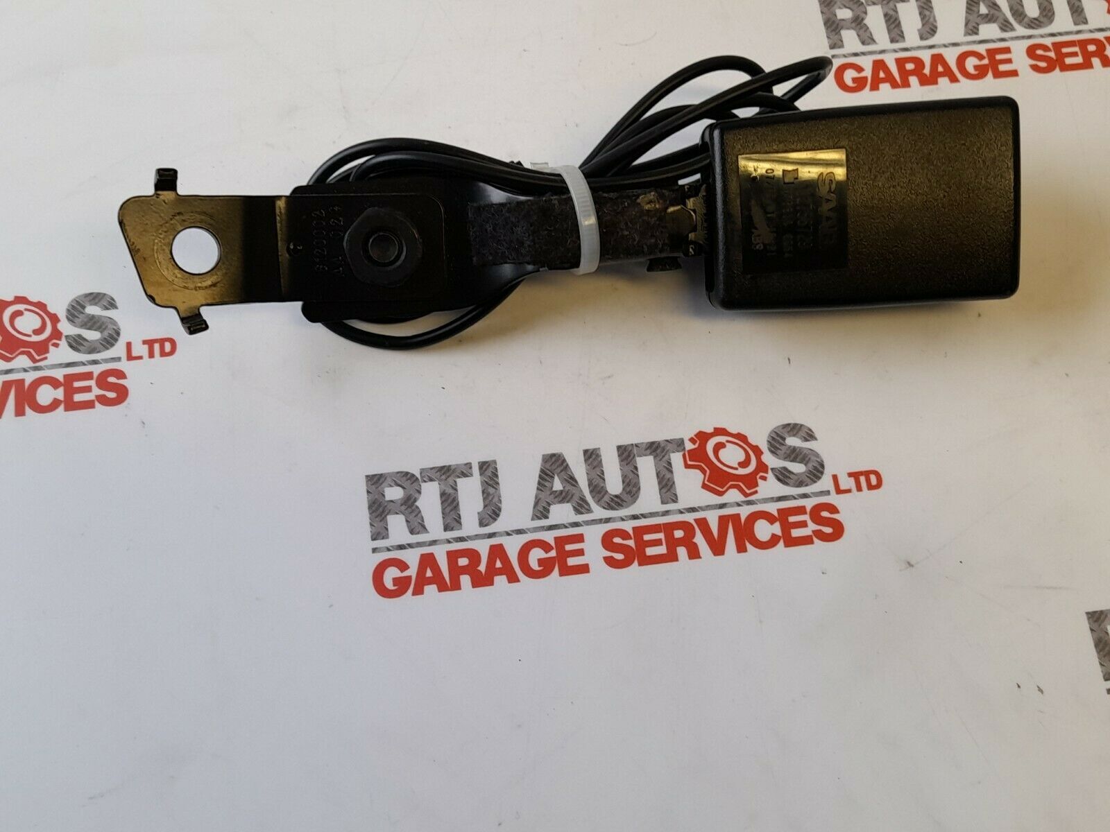 SAAB 93 9-3 4D 5D Driver Offside Front Seatbelt Buckle 12756729