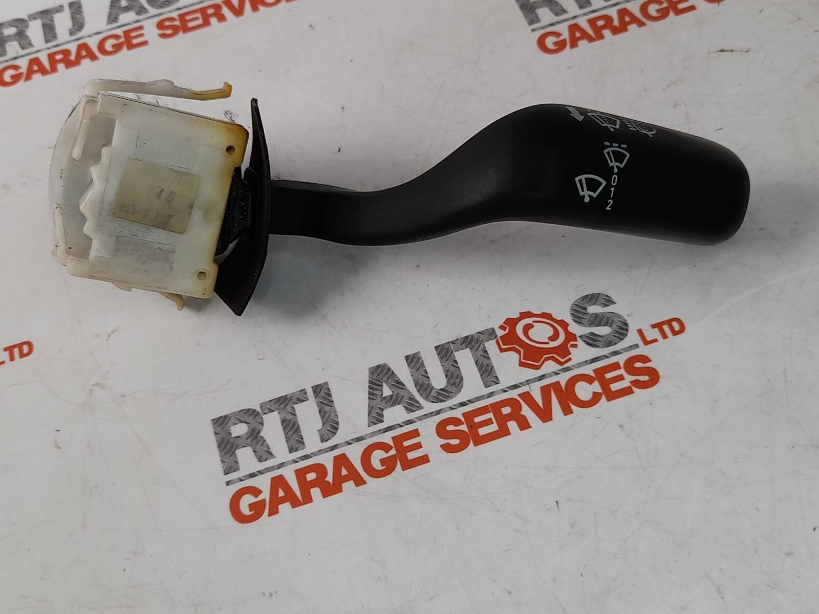 Saab 900 1996-1997 Windscreen Wiper Stalk 4692794