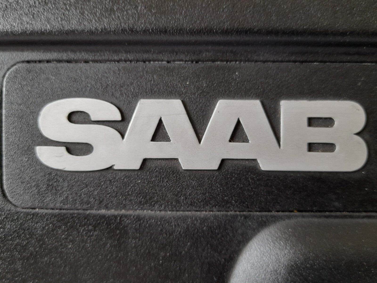 SAAB 9-3 93 (03-04) 9-5 95 (02-05) ENGINE COVER D223L 12786577 5341136 5340823