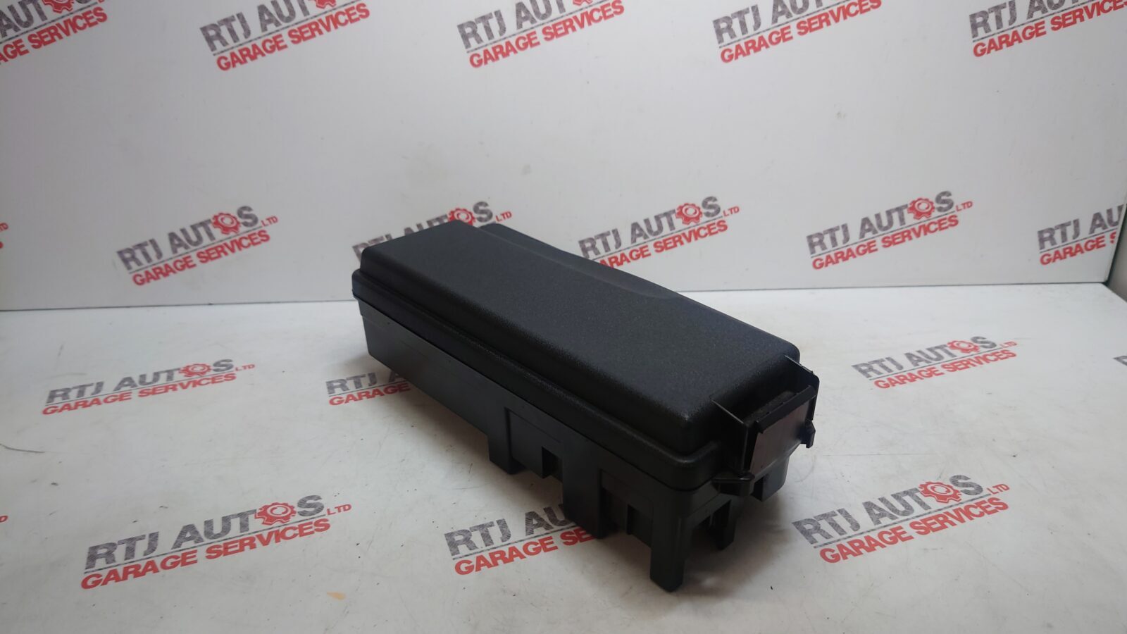 Saab 93 9-3 03-11 Mk2 Engine Bay Fuse Box 12767115