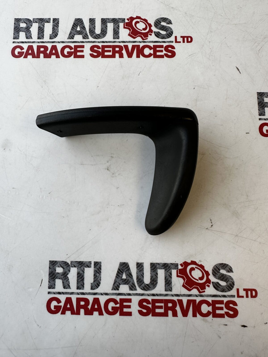 SAAB 93 9-3 (03-12) FRONT LEFT UNDER SEAT HANDLE 12792606