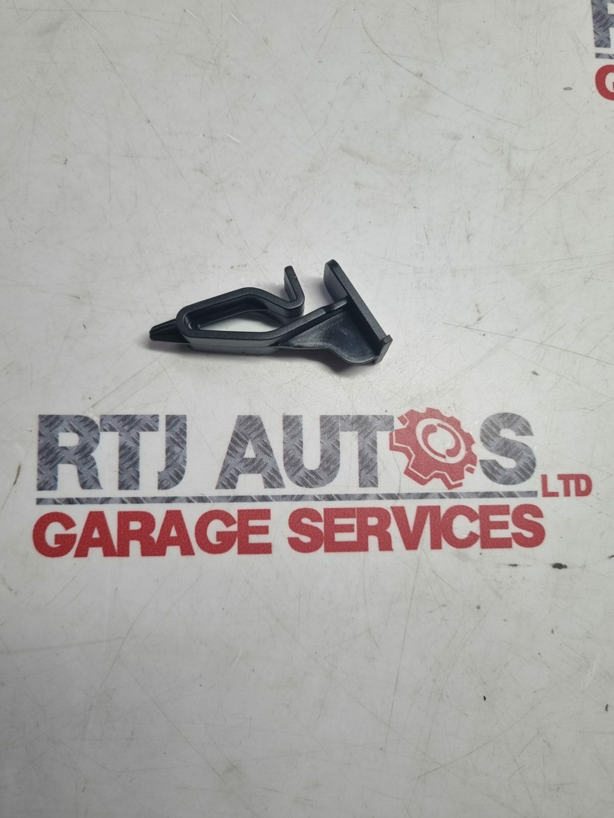 Saab 9-3 93 Saloon 03-12 Parcel Shelf Clip 12766269