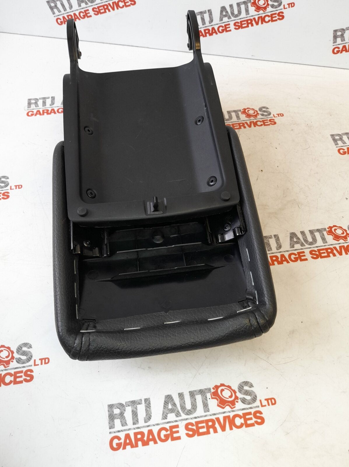 Saab 9-3 From 2008 Adjustable Centre Console Arm Rest Obsidian Black B05 1276...