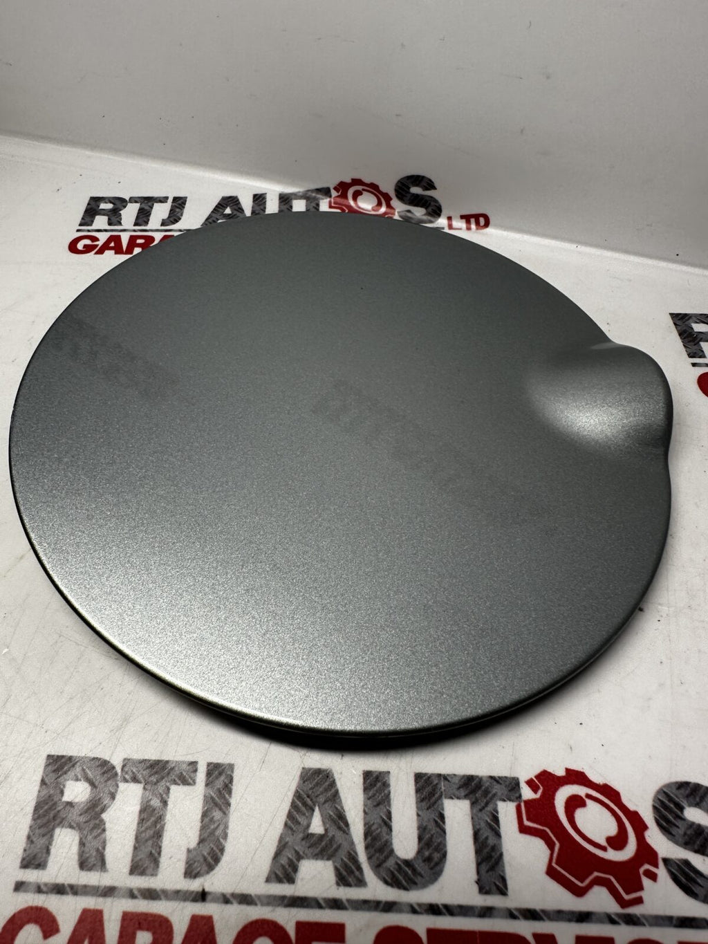 Saab 93 9-3 Fuel Flap Tank Hatch 12797737 12760550 12761984 313 Glacial Silve...