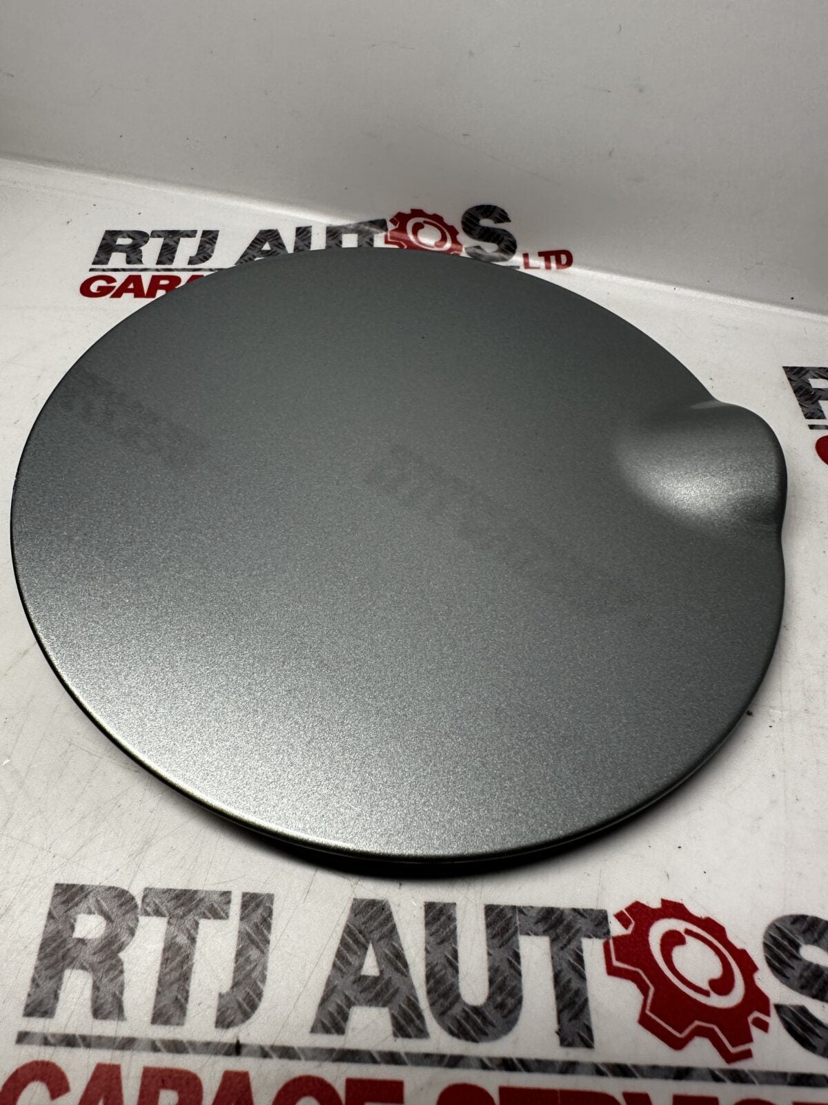 Saab 93 9-3 Fuel Flap Tank Hatch 12797737 12760550 12761984 313 Glacial Silve...