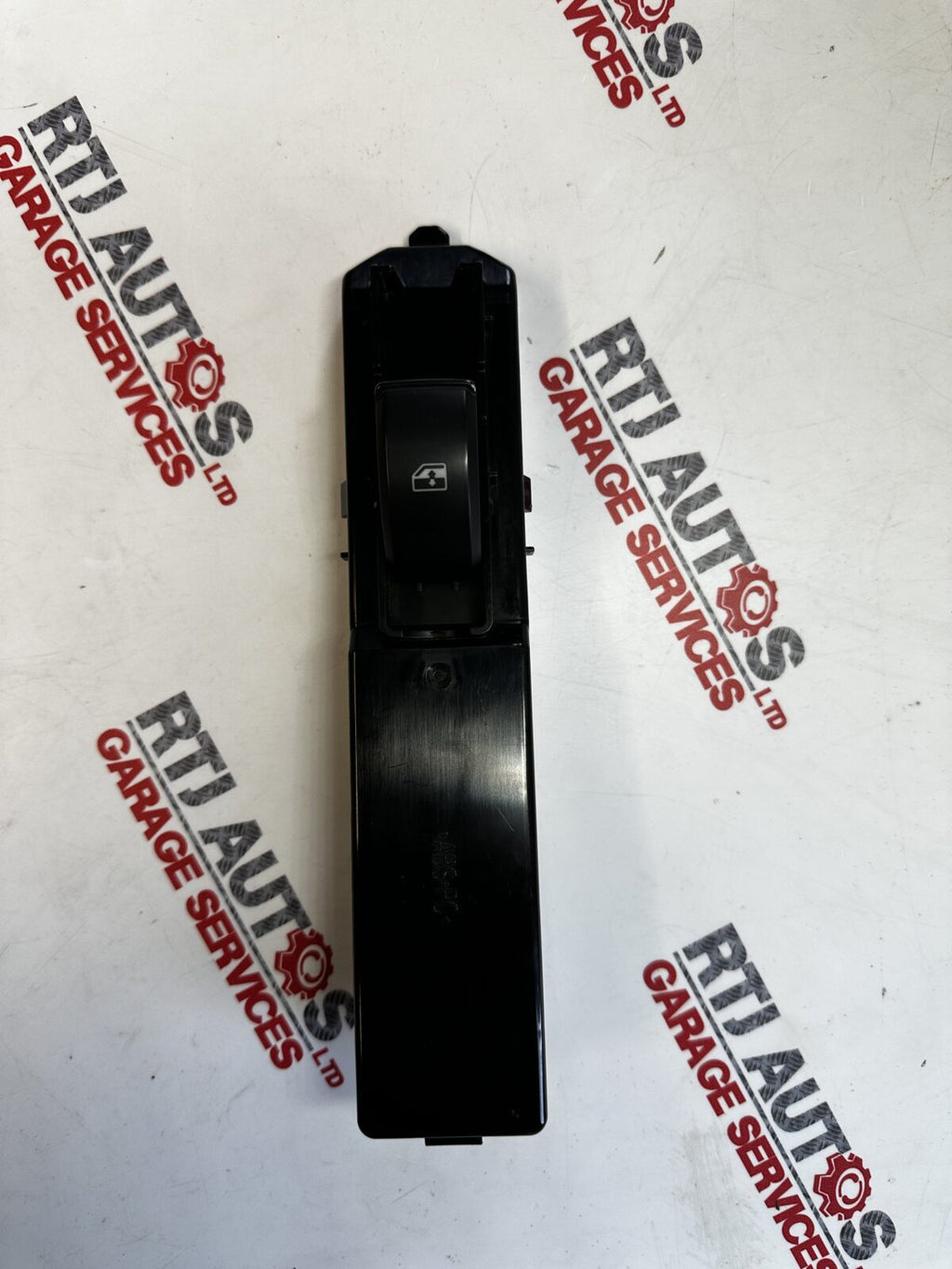 Saab 93 9-3 Nearside Front Window Switch (No Anti Pinch) 12803061