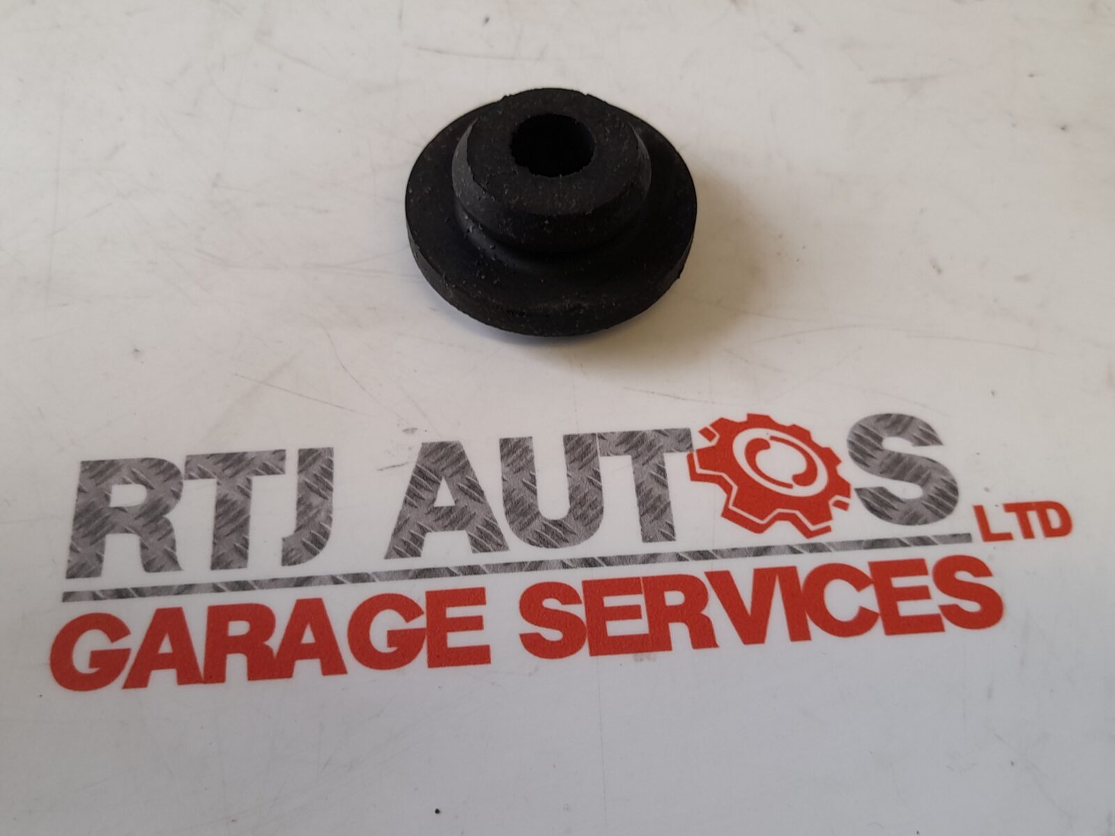 Genuine Saab 93 9-3 95 9-5 900 Radiator Rubber Bushing 90091989