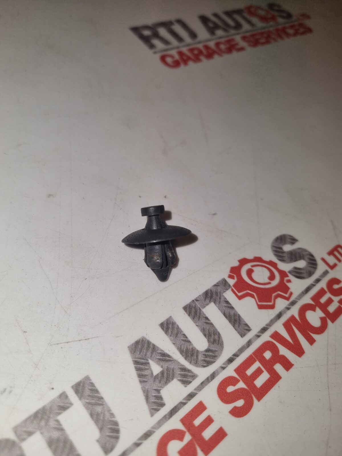 Saab 9-3 93 Trim Rivet clips x10 Boot Scuttle Engine Bay 92152036