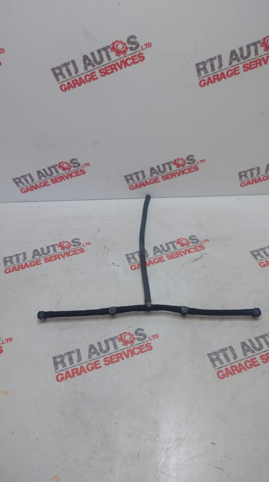 Saab 93 9-3 95 9-5 Fuel Return Line 55575334