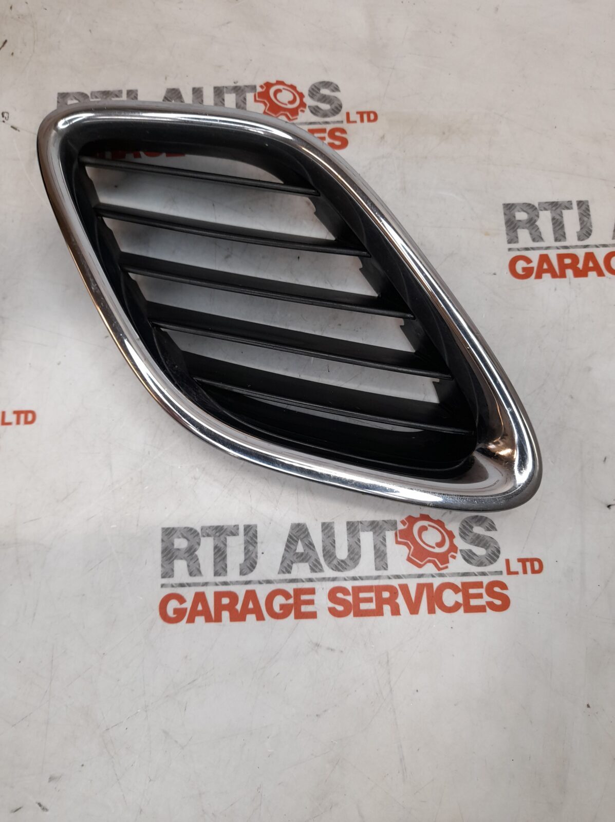 SAAB 93 9-3 2003-2007 - Front Bumper Grille - 12787228 RH