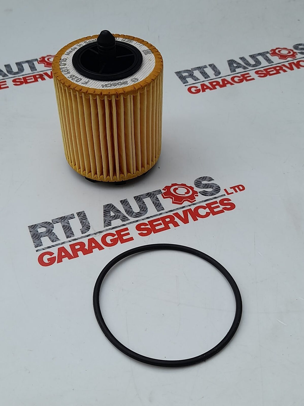 Saab 9-3 Oil Filter 2.0L B207 Petrol Bosch 12575810 12605566 12579143