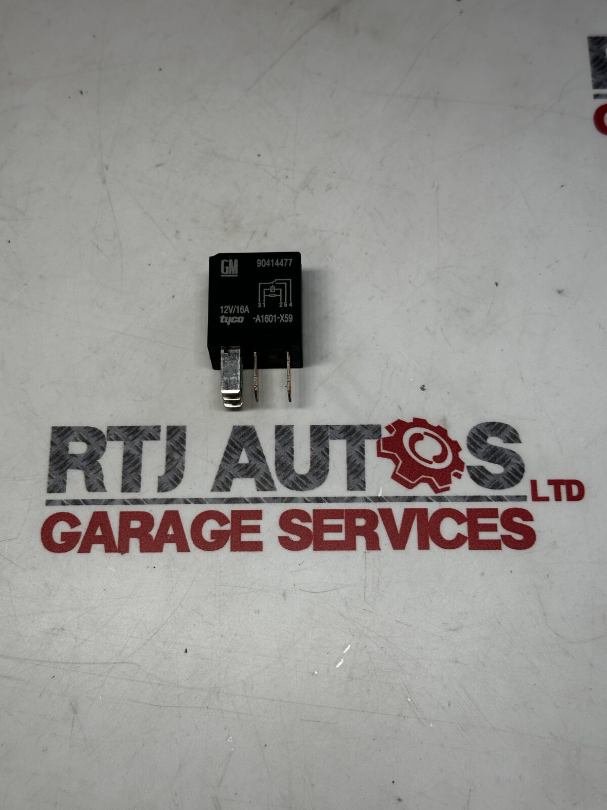 SAAB GM TYCO BLACK RELAY A1601 X59 12V 16A 90414477