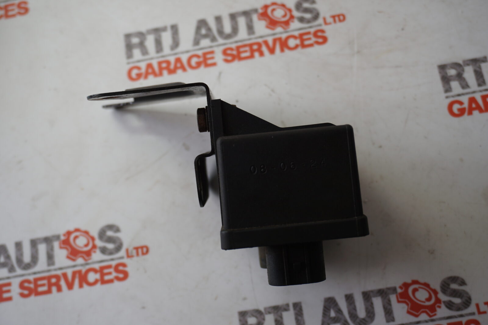 Saab 9-3 TTID Glow Plug Relay Unit Genuine Part 08-12 55203394 Z19DTR