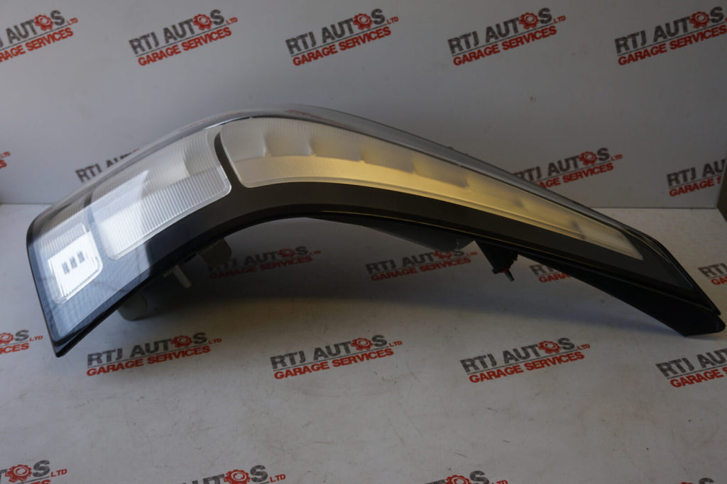 Saab 9-3 93 Sportwagon Estate O/S Drivers Side Rear Light Unit 06-12 12777322