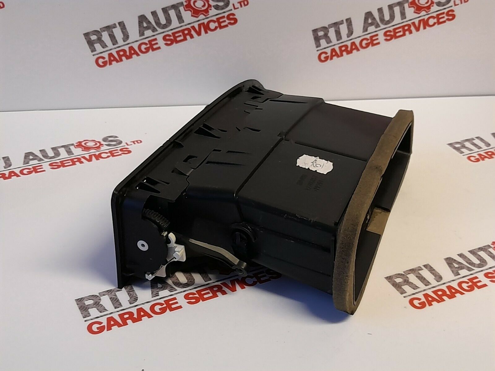 SAAB 93 9-3 03-06 Centre Dashboard Air Vent Outlet 12786857 RHD