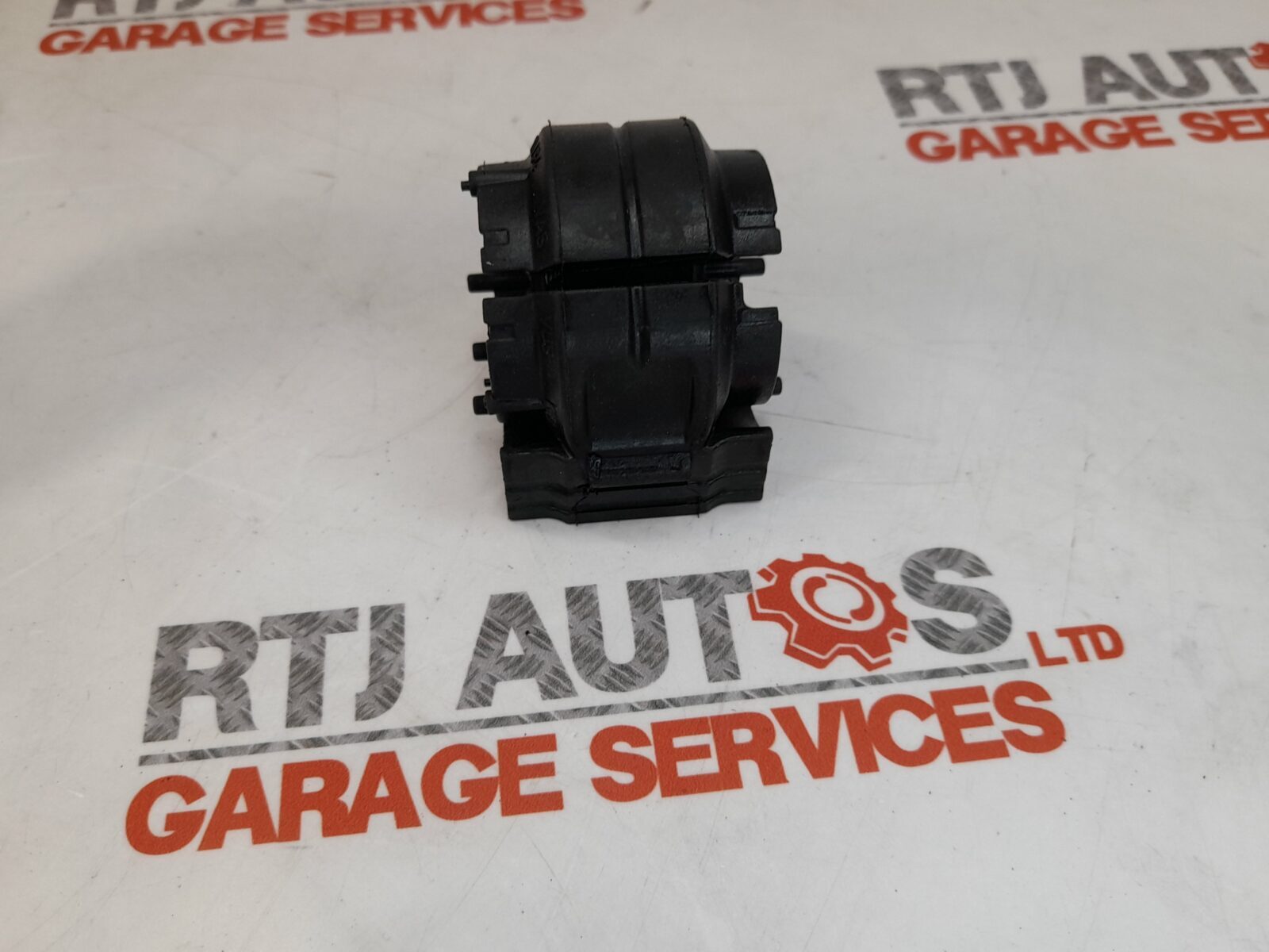 Saab 93 9-3 From 2008 With All Wheel Drive (XWD) Stabilizer Bar Bearing 93193816
