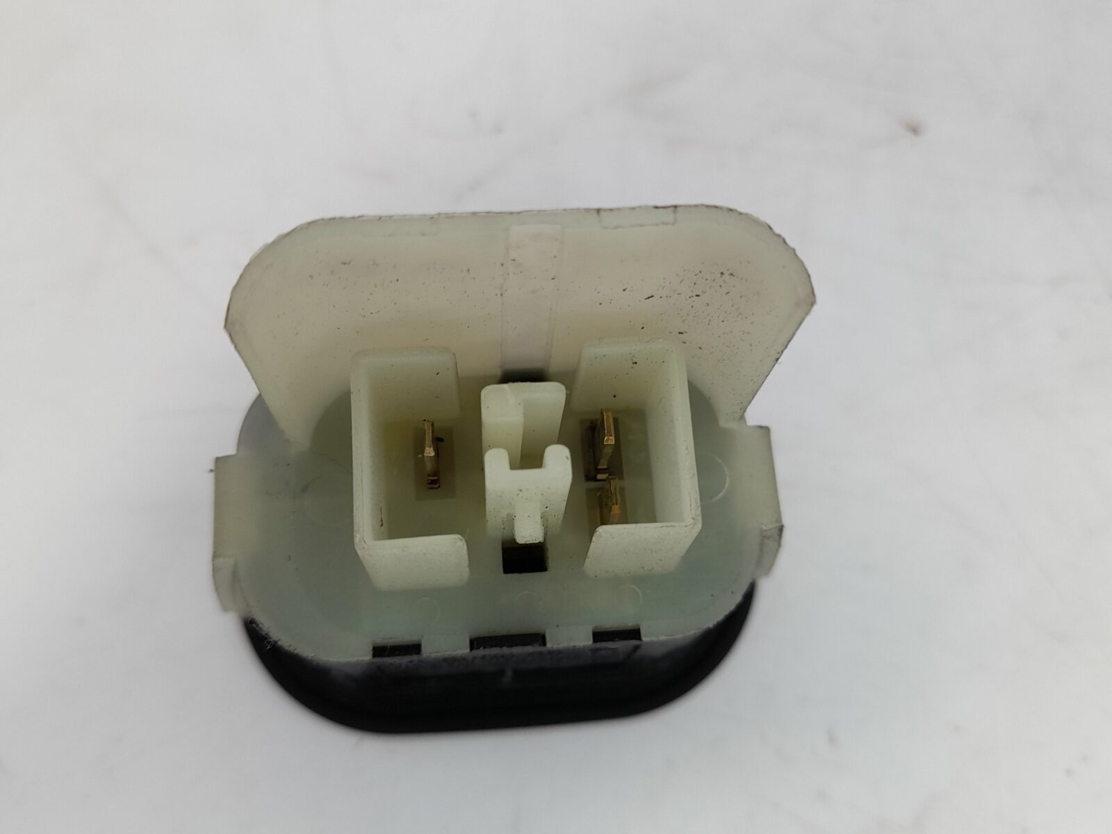 Saab 900 9000 (1994-1996) Boot Tailgate Release Switch 4061255
