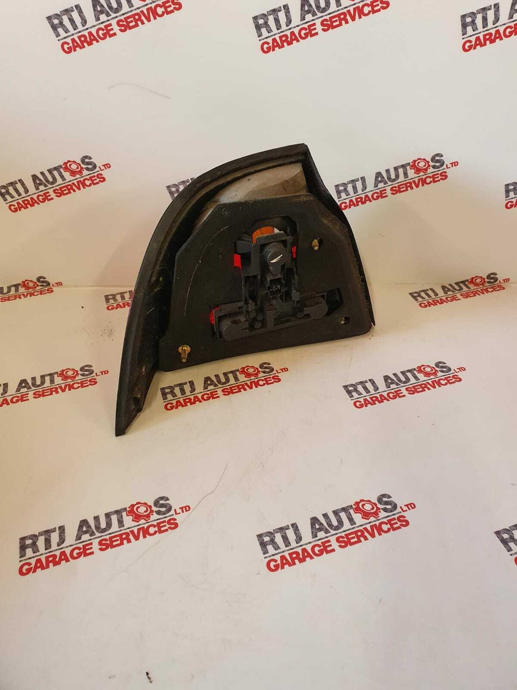 SAAB 9-5 1998-2001 SALOON REAR O/S RIGHT DRIVERS SIDE 4677027