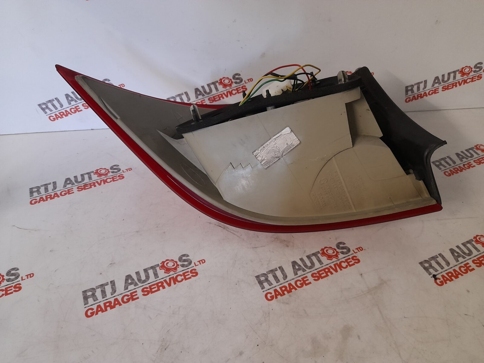 SAAB 9-3 2003-2007 Convertible Rear O/S Right Driver Side Light Unit 12830938