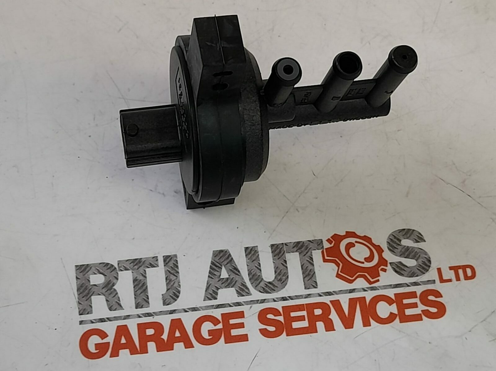 Genuine Saab 9-5 98-10 Solenoid Boost Pressure Control Valve B205 B235 55557331