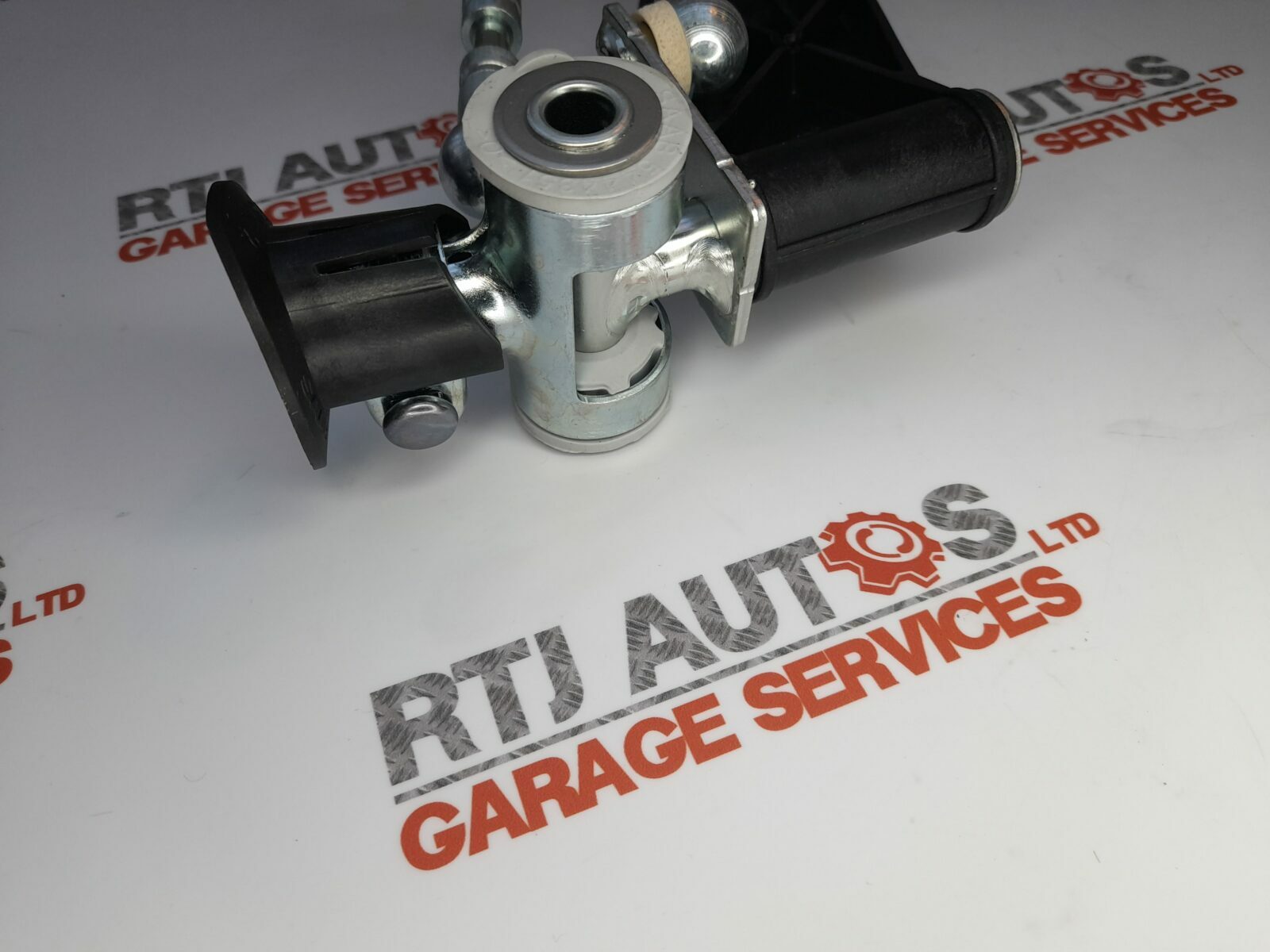 Saab 9-5 Gear Linkage 04-10 55562606 Gearshift Transmission