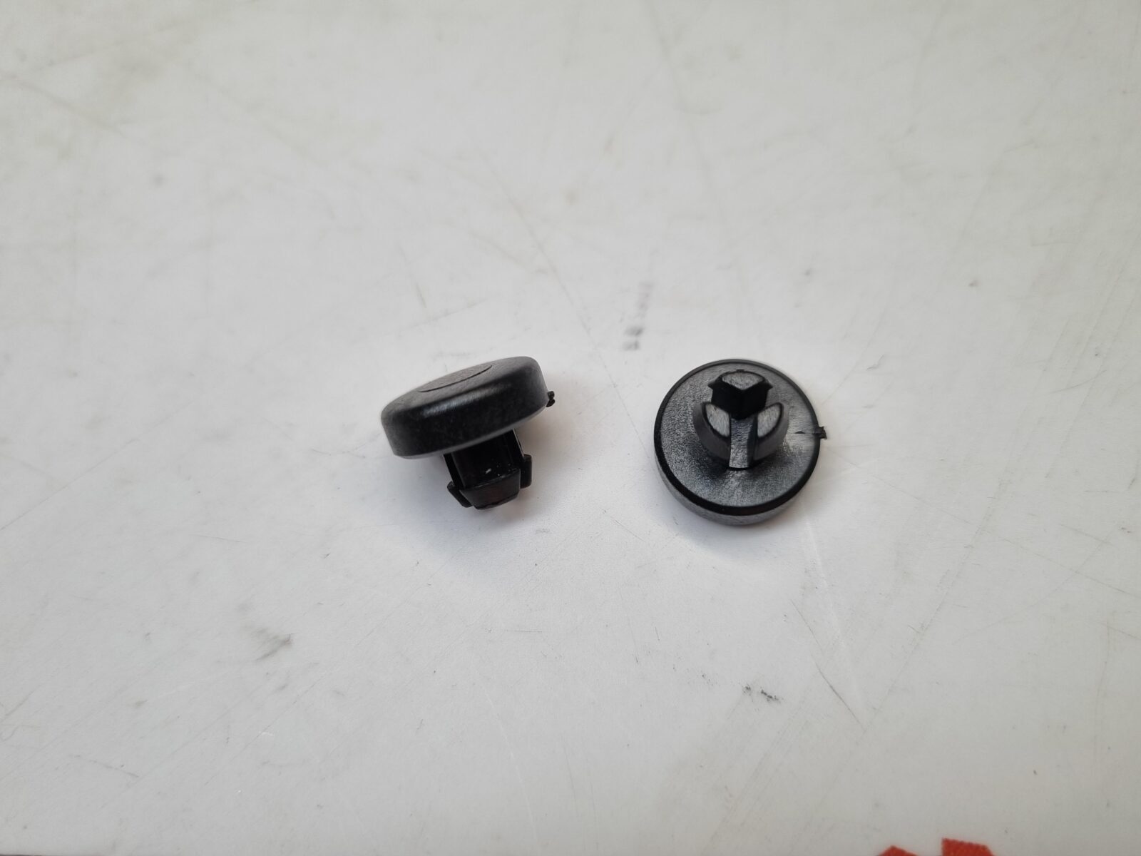 Genuine Saab 9-3 93 CV Convertible Boot Lid Hinge Stops 12832495 (Pair)
