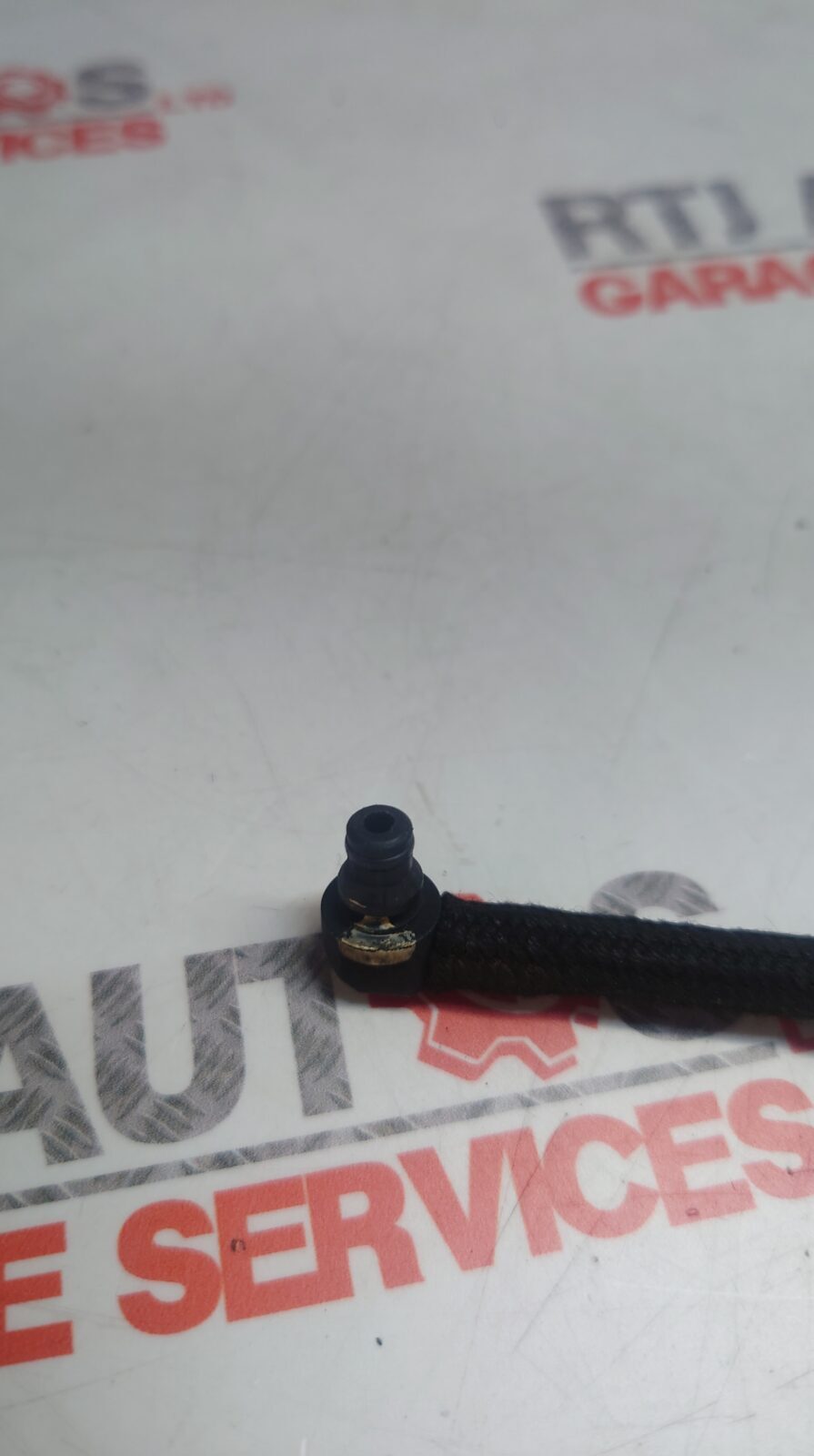 Saab 93 9-3 95 9-5 Fuel Return Line 55575334