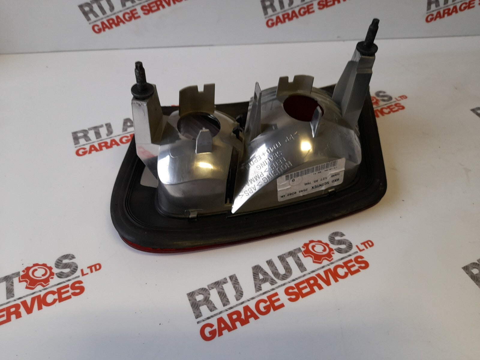 Saab 93 9-3 03-07 4D Tail Light Rt Driver Offside 12785766 w/Rear Fog w/o Bulb