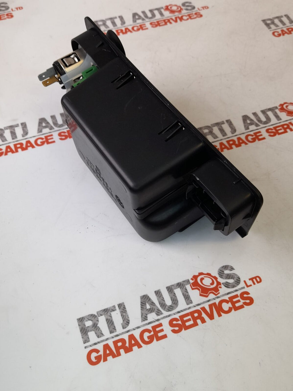 Saab 900 Organiser Box Lighter Outlet 12758684