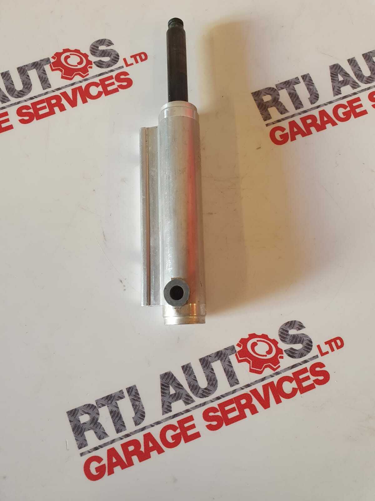 SAAB 9-3 93 Convertible 03-11 1st Front Bow Ram Cylinder 12833515 1541-030