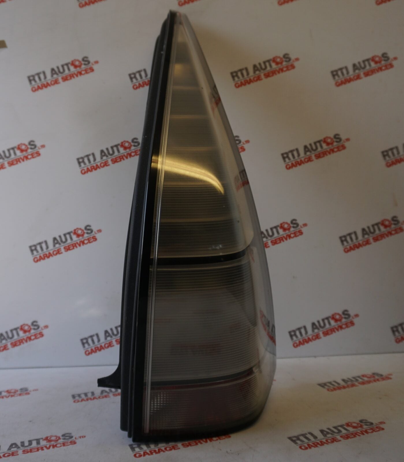 Saab 9-3 93 Sportwagon Estate O/S Drivers Side Rear Light Unit 06-12 12777322