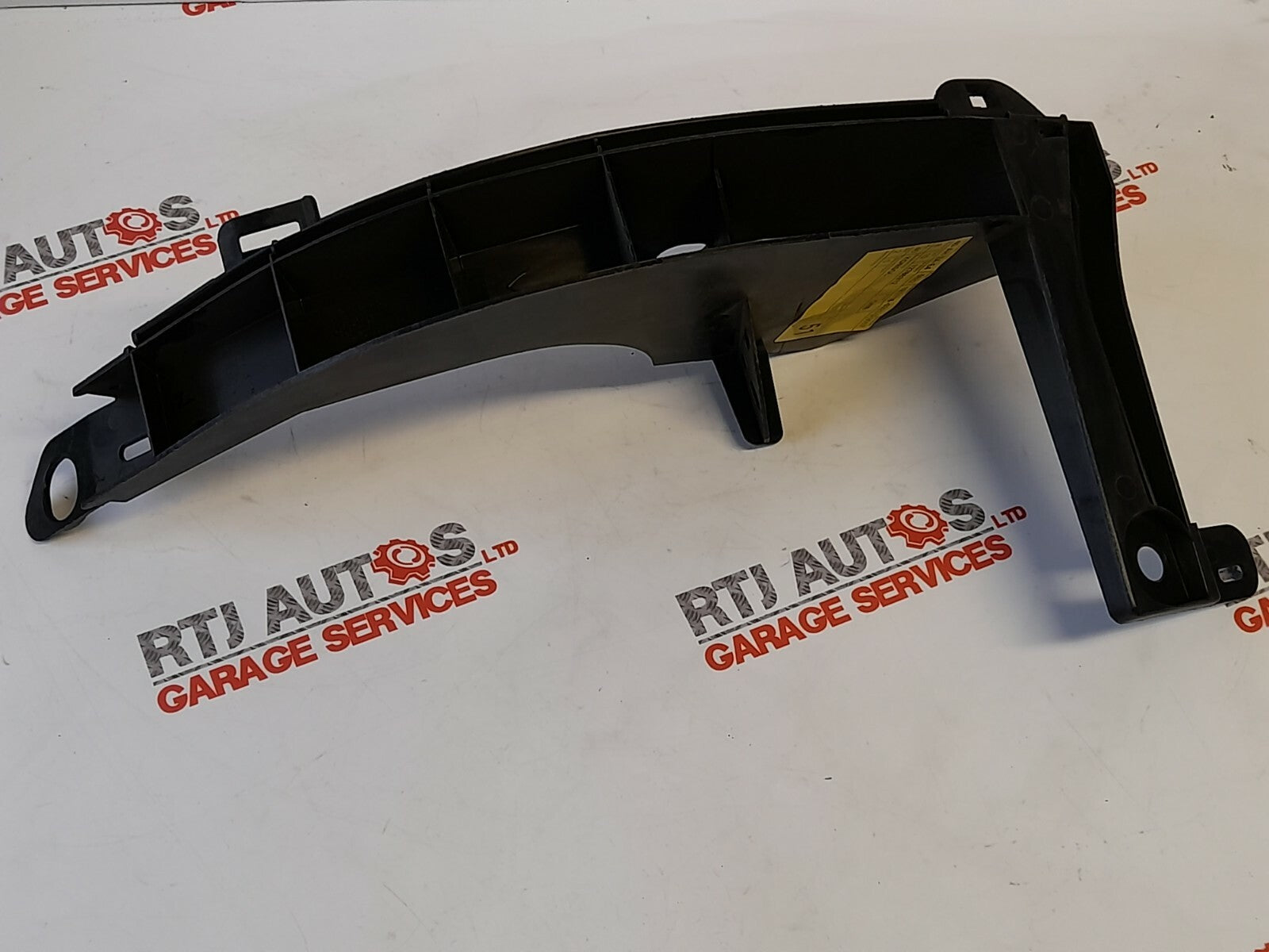 Genuine Saab 93 9-3 4D Passenger N/S Rear Bumper Bracket 12786312