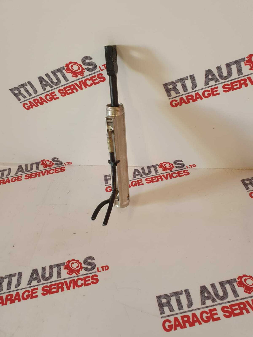 SAAB 93 9-3 03-12 Convertible Roof 6th Bow Left Inner Hydraulic Ram 12833508