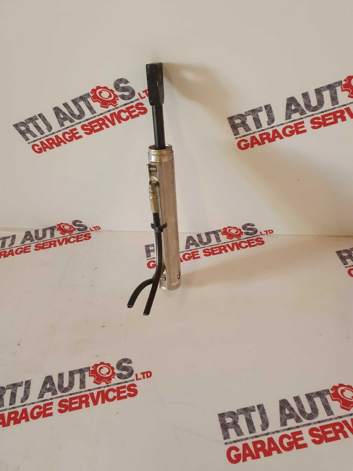 SAAB 93 9-3 03-12 Convertible Roof 6th Bow Left Inner Hydraulic Ram 12833508