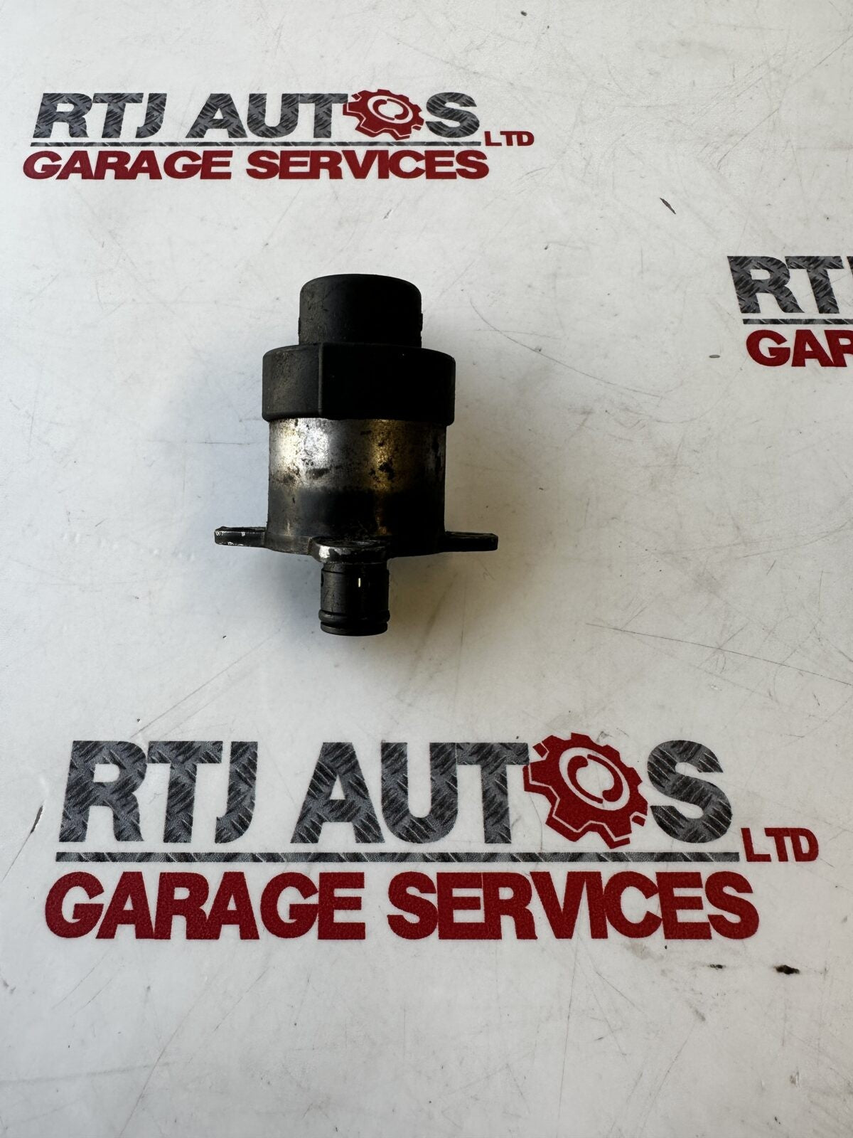 SAAB 93 9-3 95 9-5 Fuel Pump Pressure Regulator Control Valve 0928400653