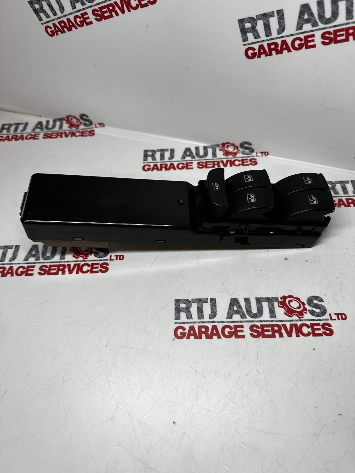 Saab 93 9-3 CV Driver's Front Switch Pack 12758543