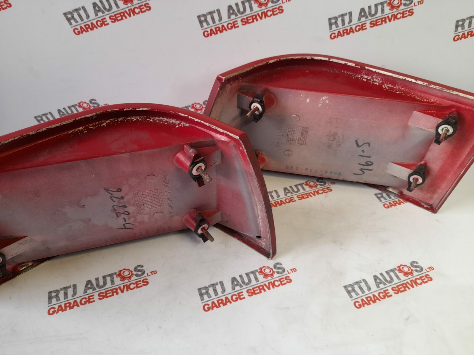 Saab 9000 Corner Valance Pair 9088980 9088998
