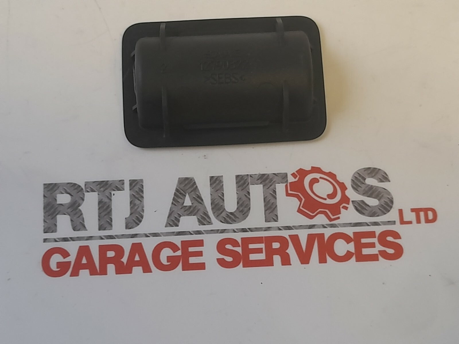 Saab 93 9-3 4D 5D CV Centre Console Coin Box 12790322